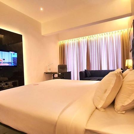 Galaxy Club & Hotel Bijāpur 외부 사진