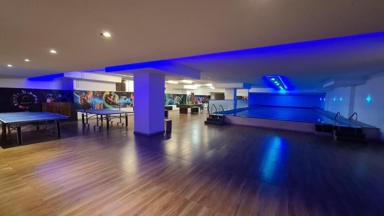 Galaxy Club & Hotel Bijāpur 외부 사진